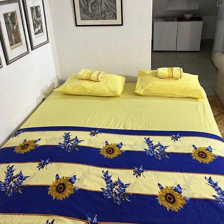 Srba Apartment Белград Екстериор снимка